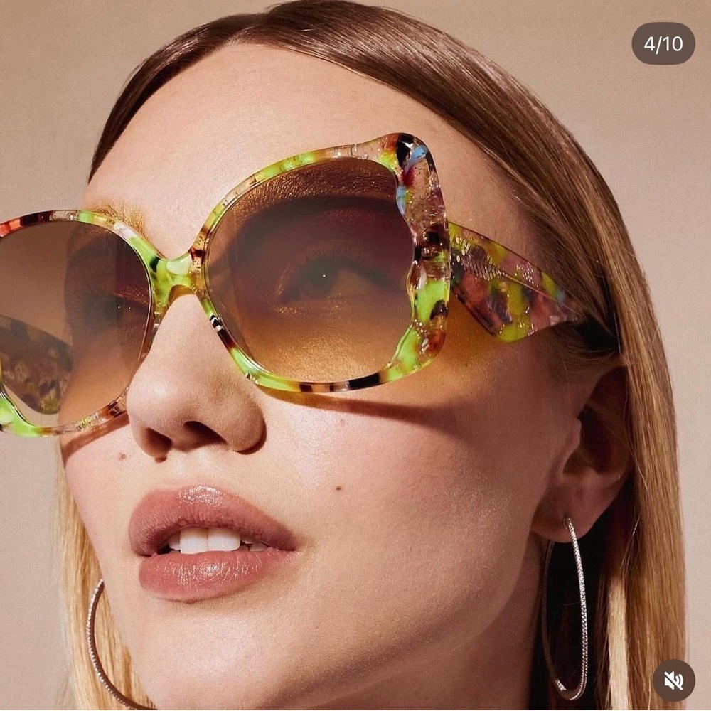 KREWE Oversized Green Tortoiseshell Round Sunglasses